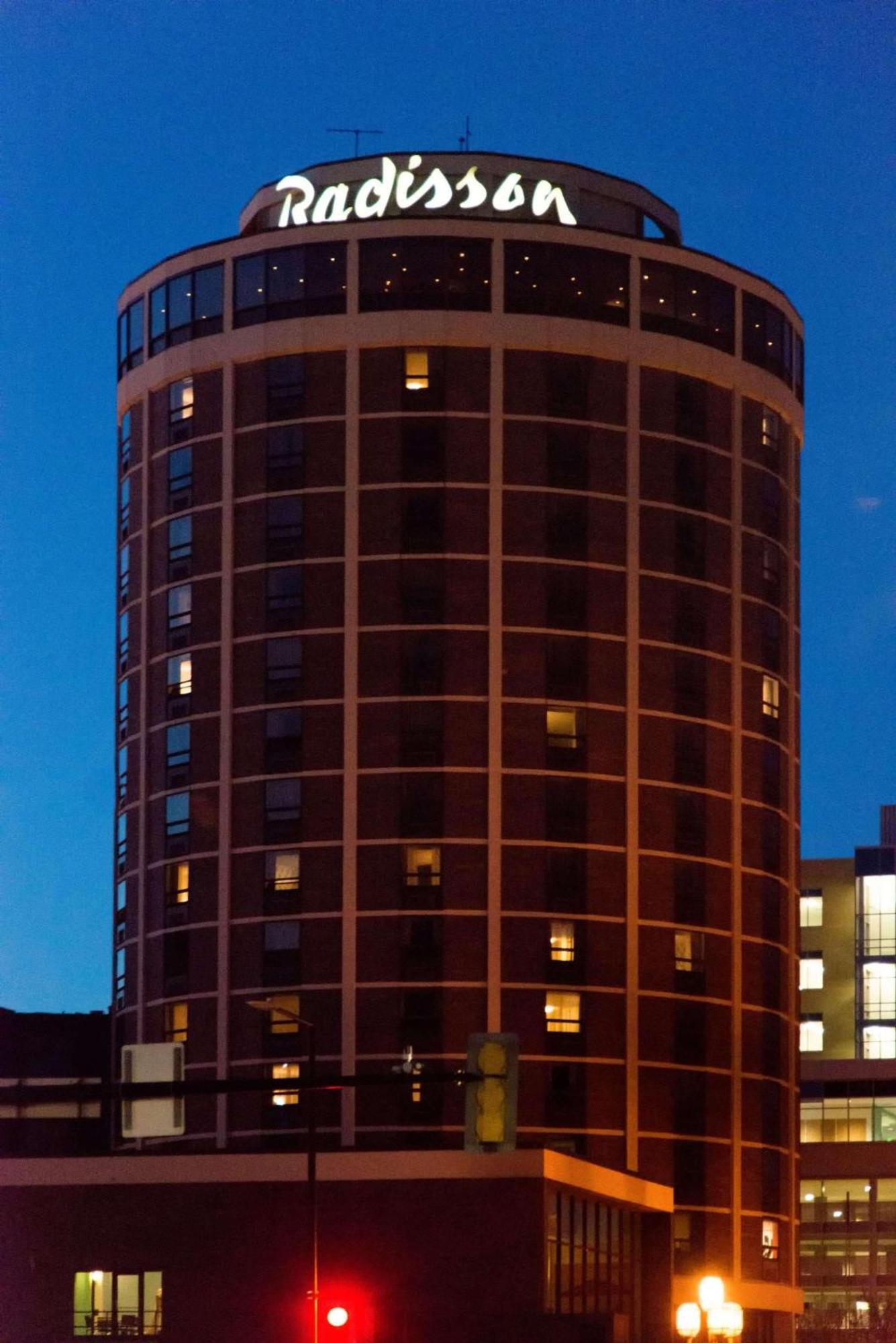 Radisson Hotel Duluth-Harborview Exteriör bild
