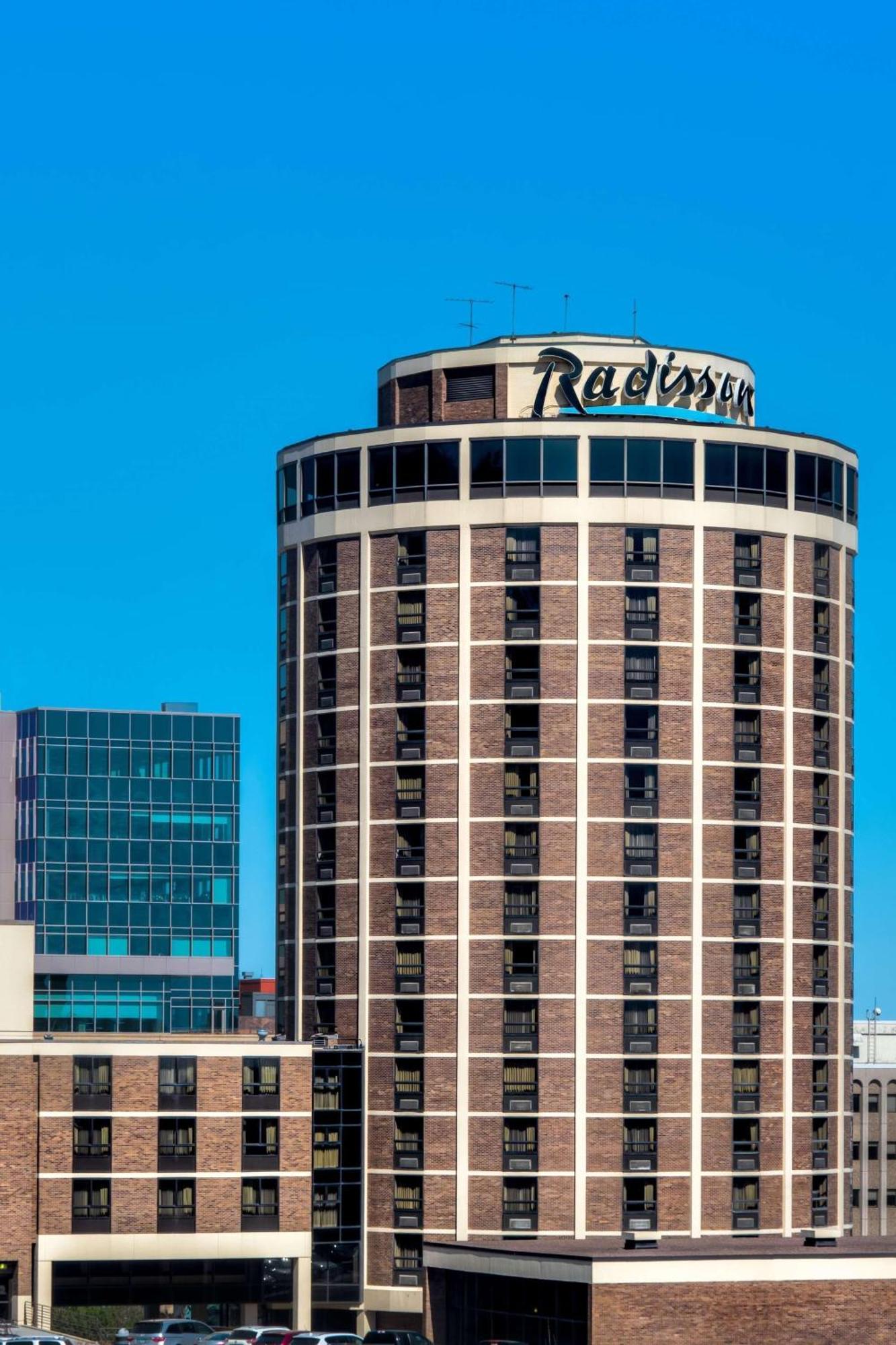 Radisson Hotel Duluth-Harborview Exteriör bild