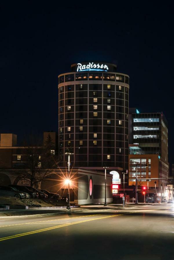 Radisson Hotel Duluth-Harborview Exteriör bild